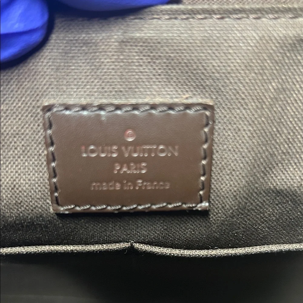 Louis Vuitton Damier Ebene District Messenger crossbody Bag